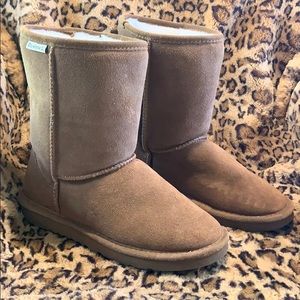 ❤️BEARPAW Chestnut Boots!!
